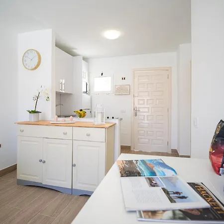 En El Castillo Con Piscina カレタ・デ・フステ